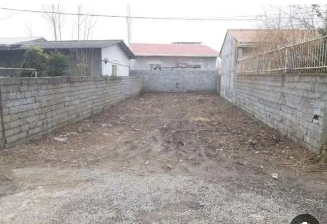 زمین ۱۸۰ متری