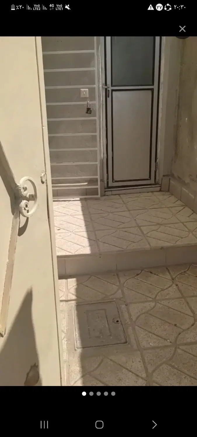 خانه لاله شمالی ۲۰۰رهن کامل