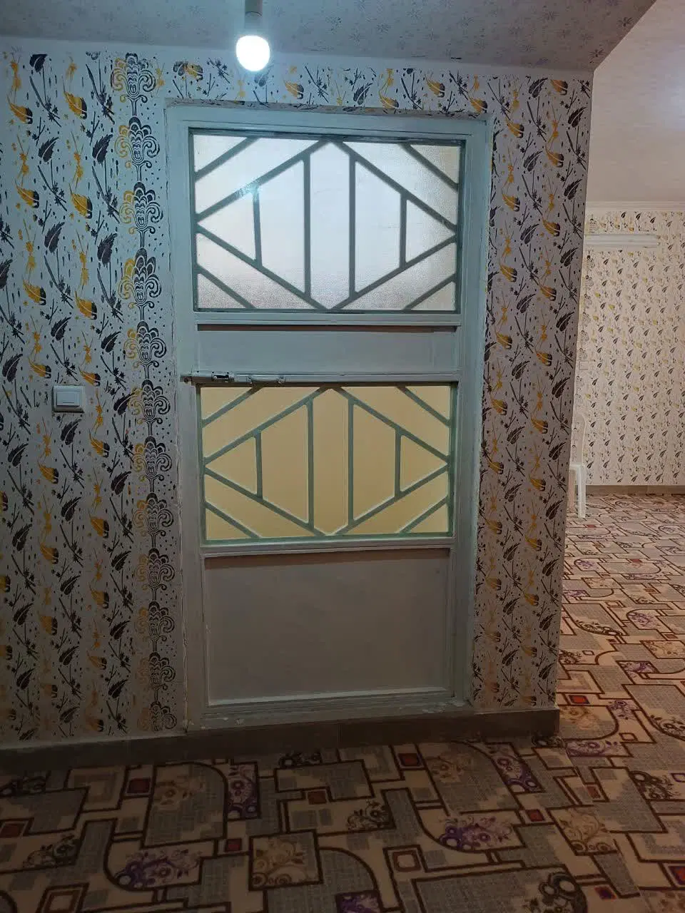 یک واحد منزل به فروش می رسد