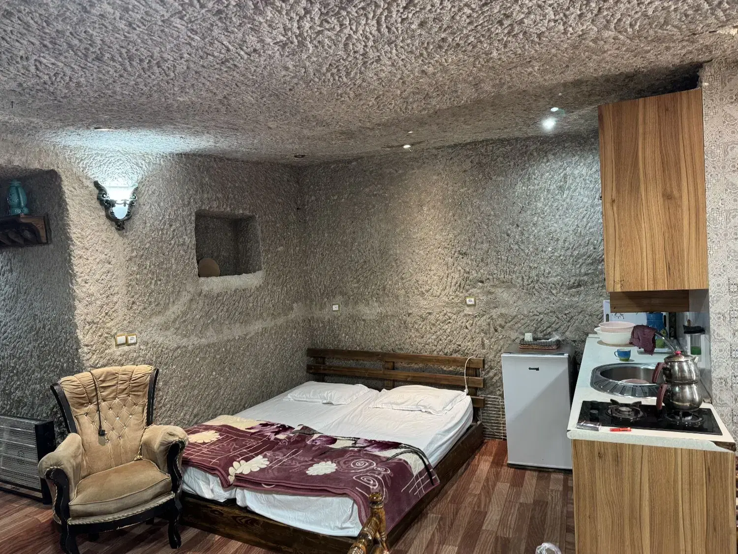 سوئیت وبومگردی صخره‌ای ائلمان کندوان