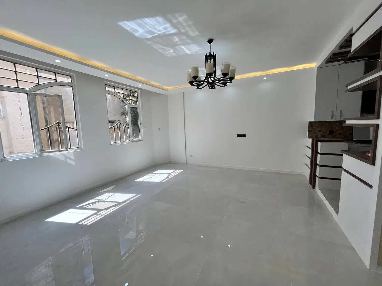 آپارتمان۷۰متری صیاد۹معبر۲۰متری خوش نقشه