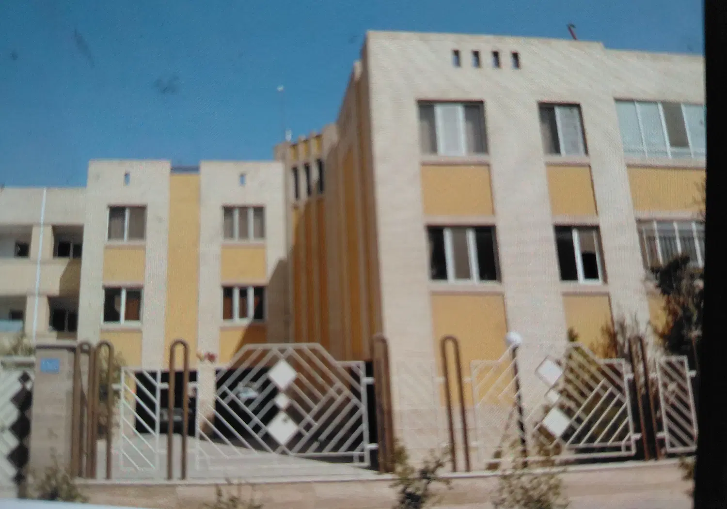فروش اپارتمان اندیشه ازادشهر