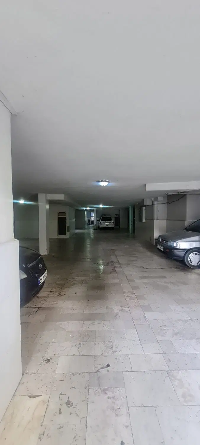 فروش130 متر مربع آپارتمان سند دارسه خواب  گلشهر