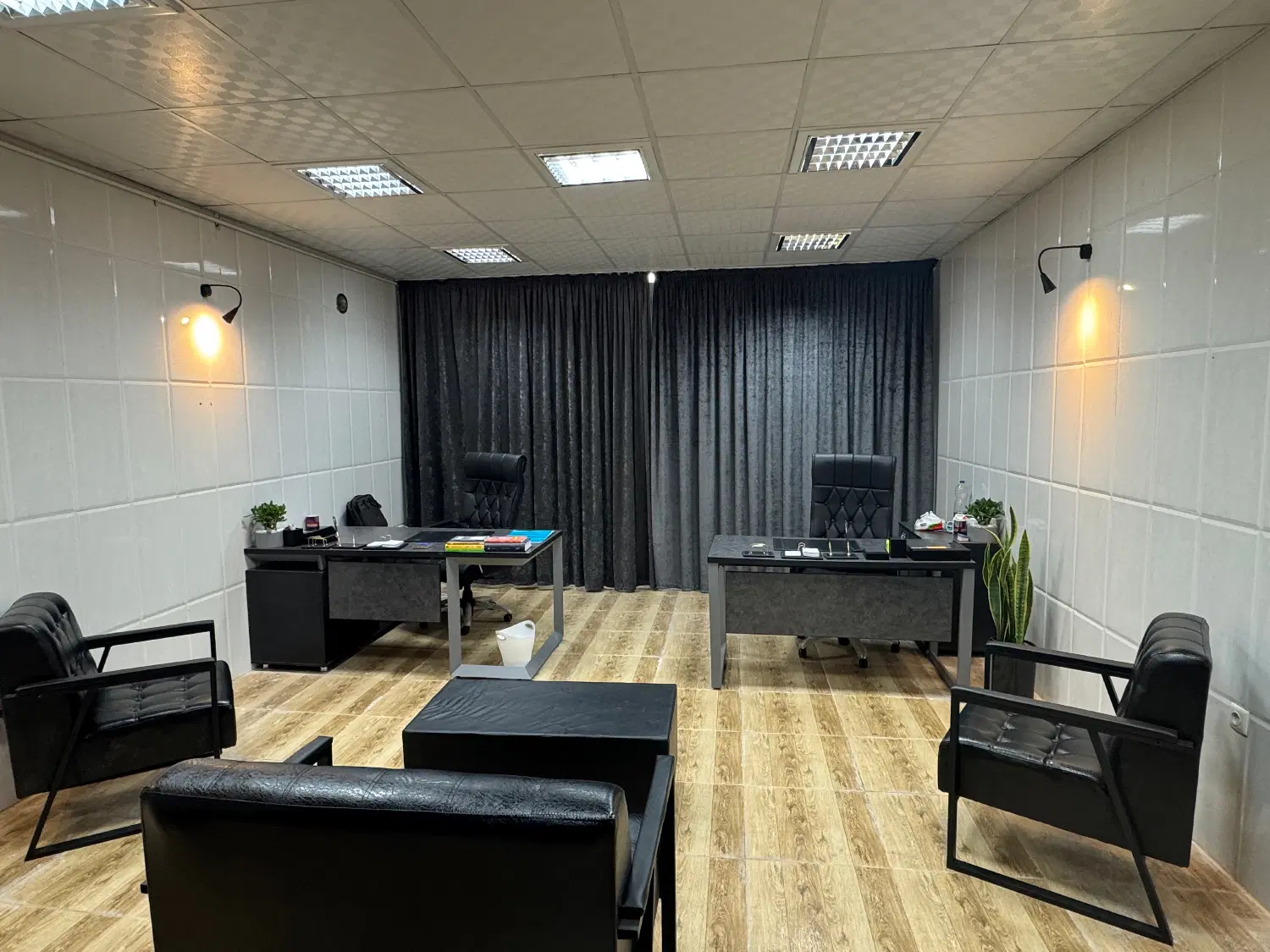 اپارتمان ۱۲۵ متری _کوچه شرق