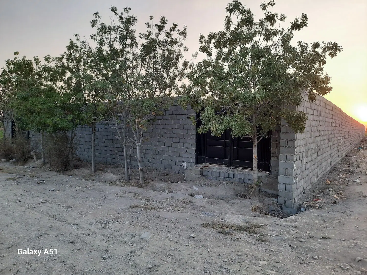 چهاردیواری ۴۰۰ متر باغ