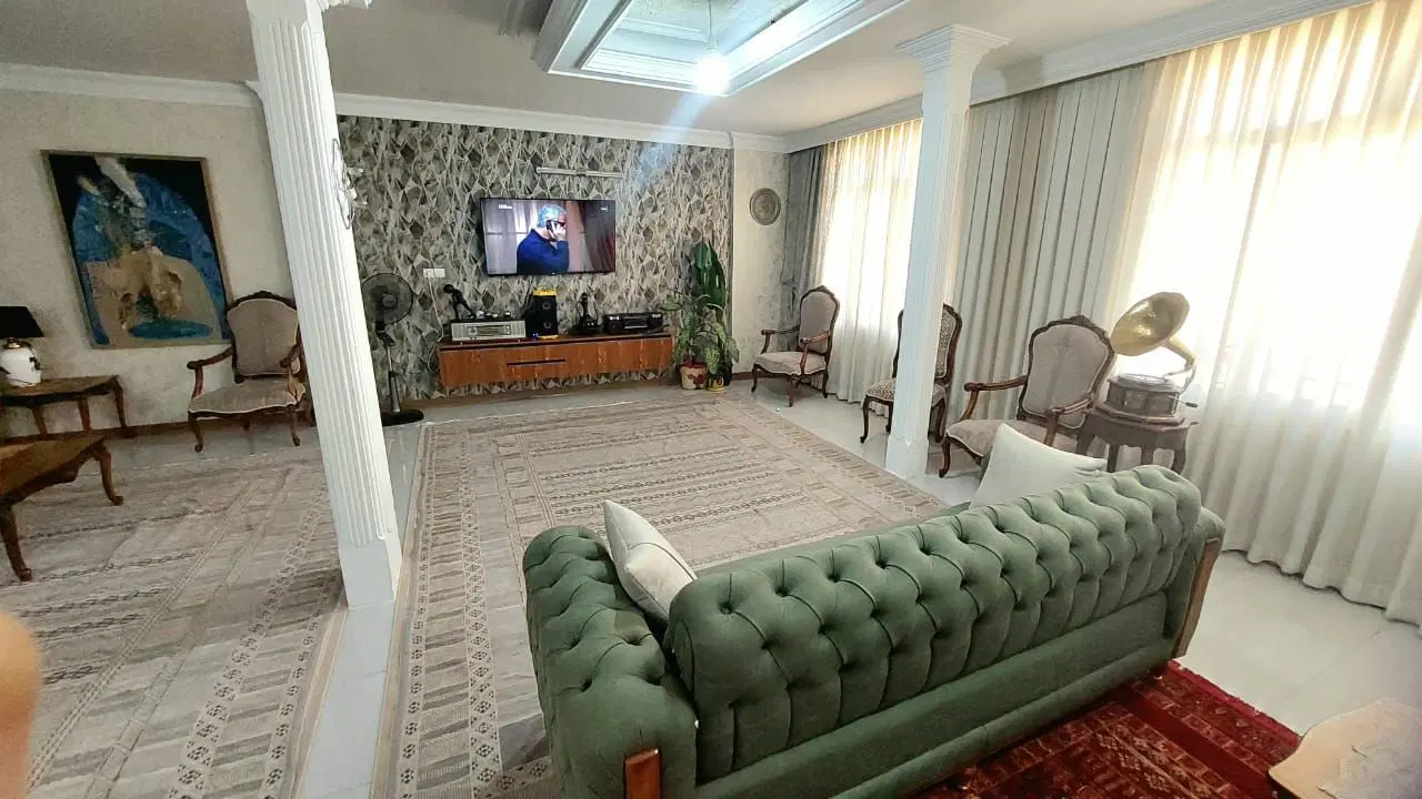 آپارتمان طبقه 3 سر دونبش