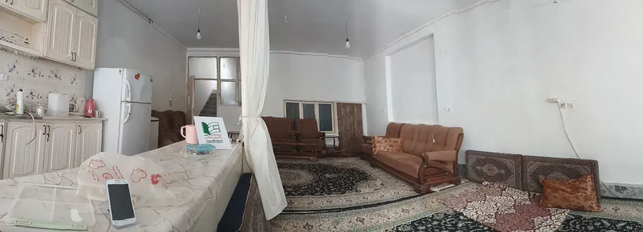 منزل 2 طبقه هرکدام 120 متری