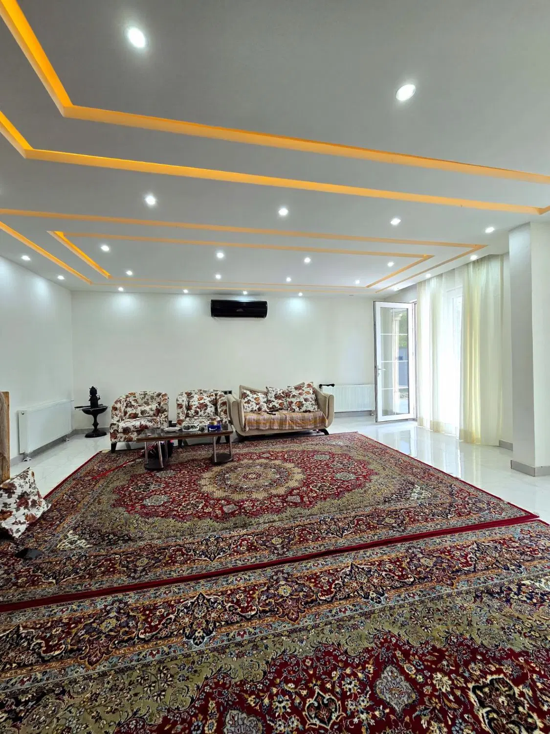 فروش ویلا باغ استخردار درگیلان محدوده منطقه آزاد