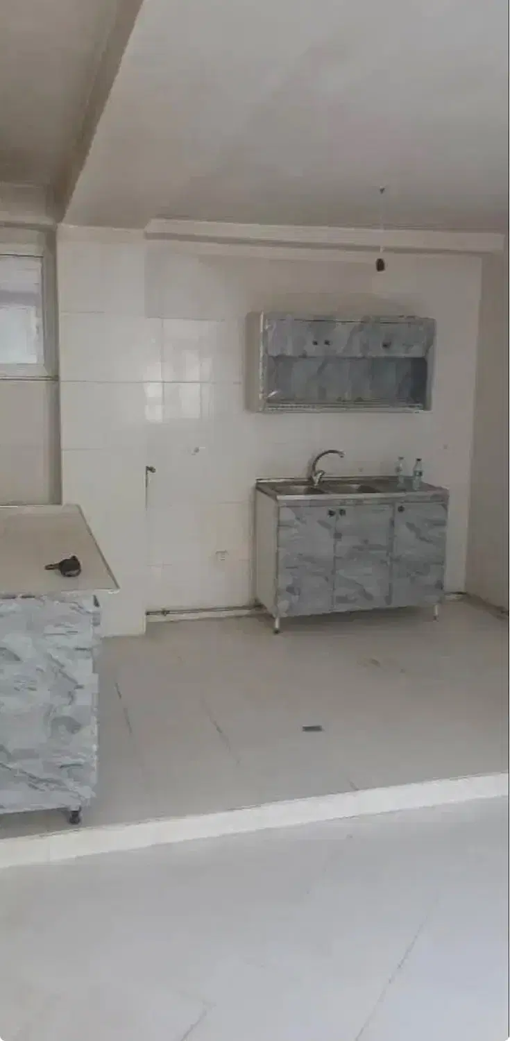 آپارتمان ۸۲ متری هزار واحدی شهرک گلستان