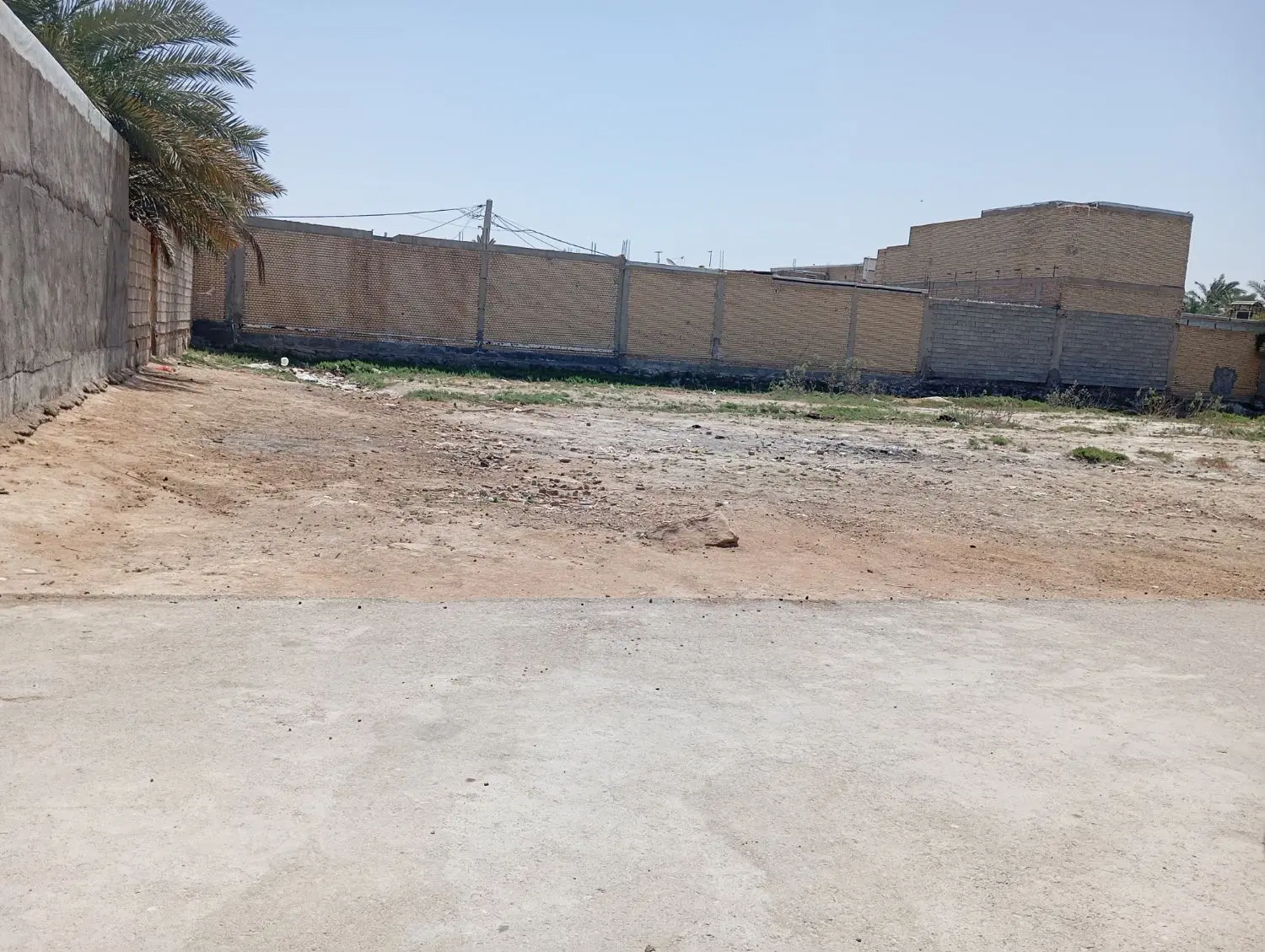 یک تیک زمین  به مساحت 310متر بفروش میرسدد