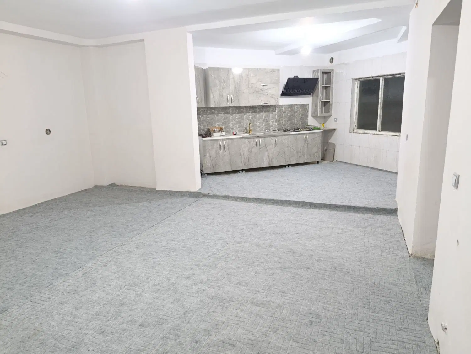 خانه مهرشهر ترو تمیز اسانسور فعال