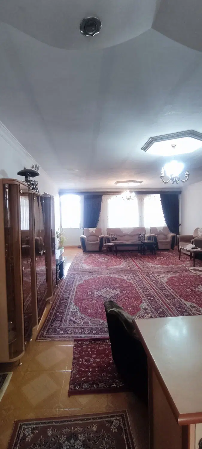 ملک تجاری و مسکونی در خیابان حر