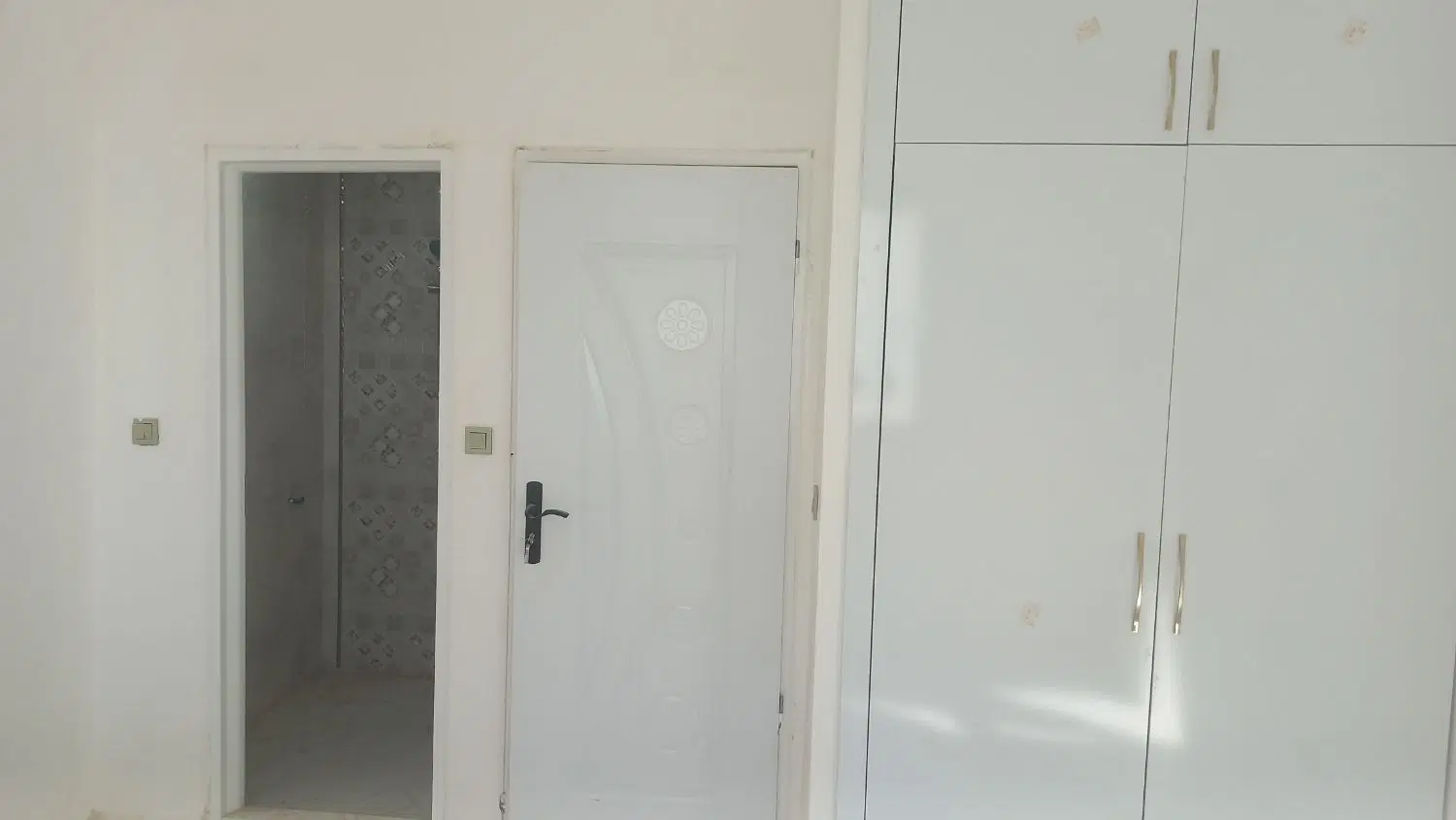 فروش یک باب مغازه تجاری در خیابان شورا برازجان