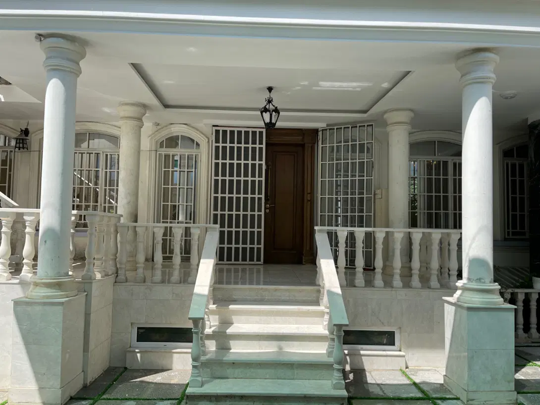 ویلایی۲۰۰متری احمداباد