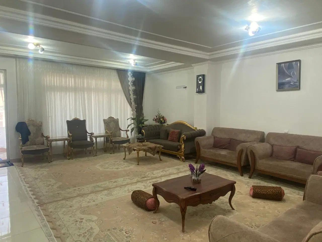 رهن واجاره یک واحد آپارتمان تک واحدی ۱۸۰متری