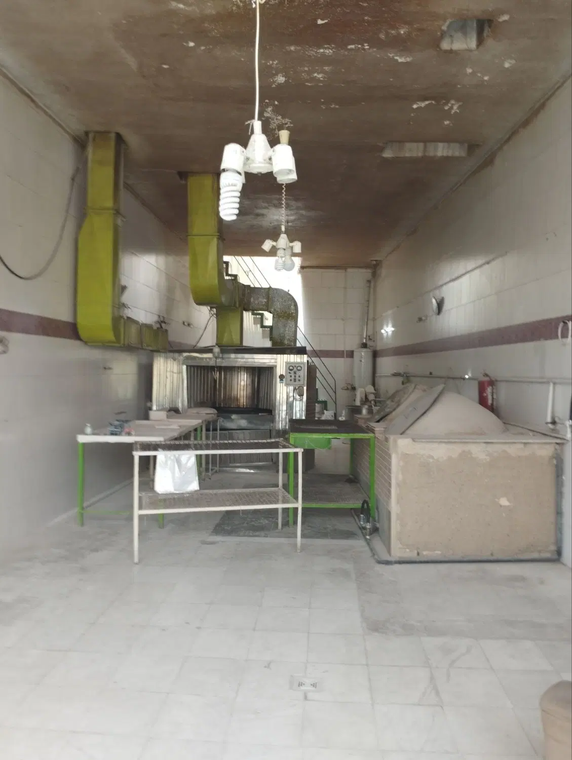 یک باب مغازه ی تجاری برای فروش و معاوضه