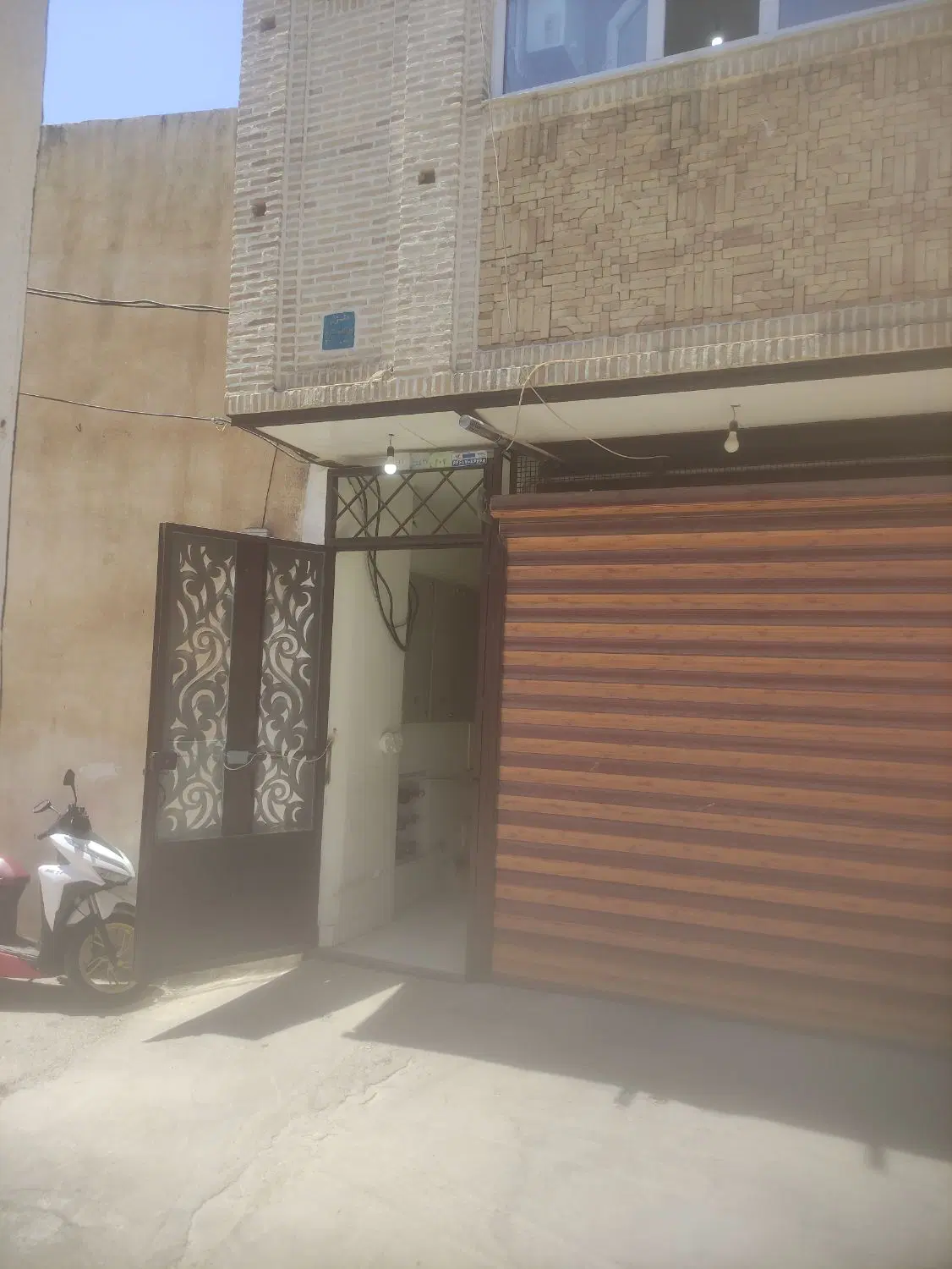 دزفول خیابان شریعتی آپارتمان نقلی مرکزشهرحیاط دار