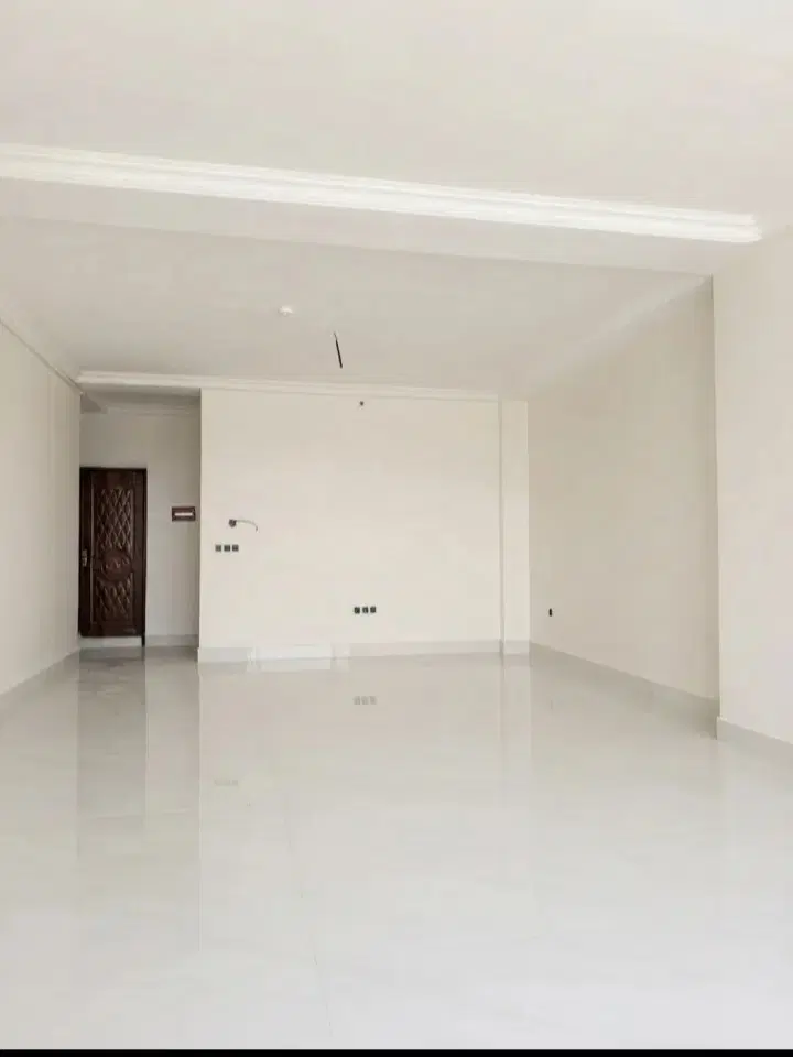 رهن کامل واحد ۱۱۰ متری نوساز تقاطع سعدی و مزاری