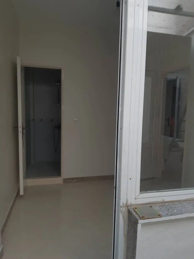 ۶۲ متر دوخواب پارکینگ بزرگ عارف شمالی