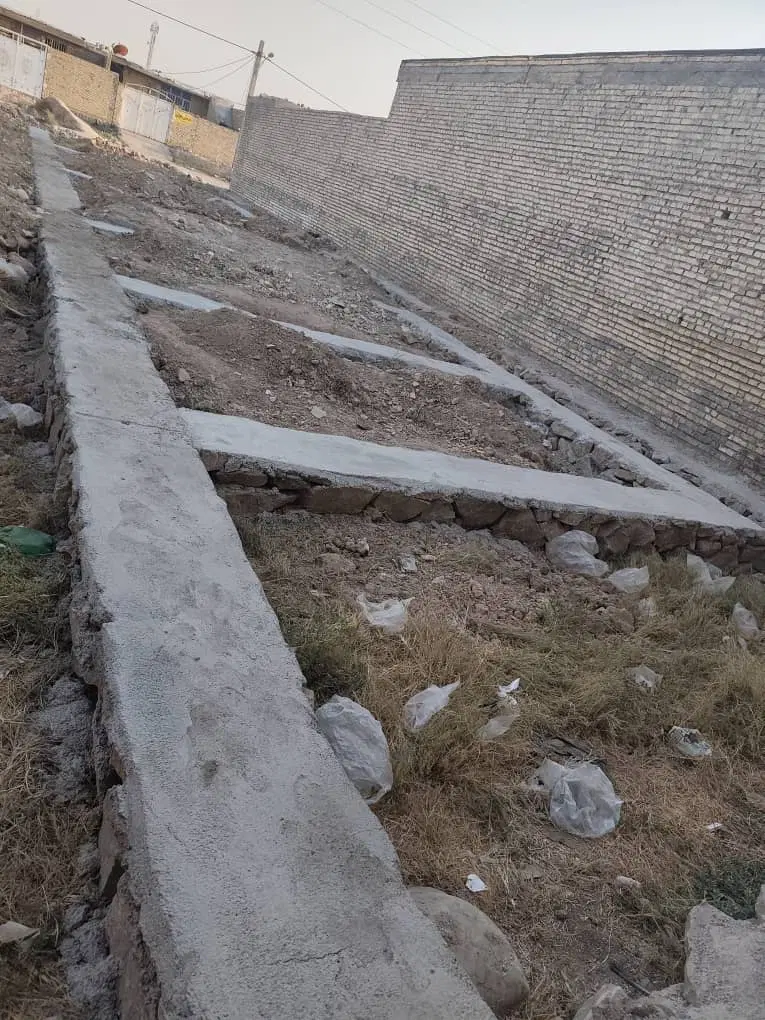 زمین گلدشت