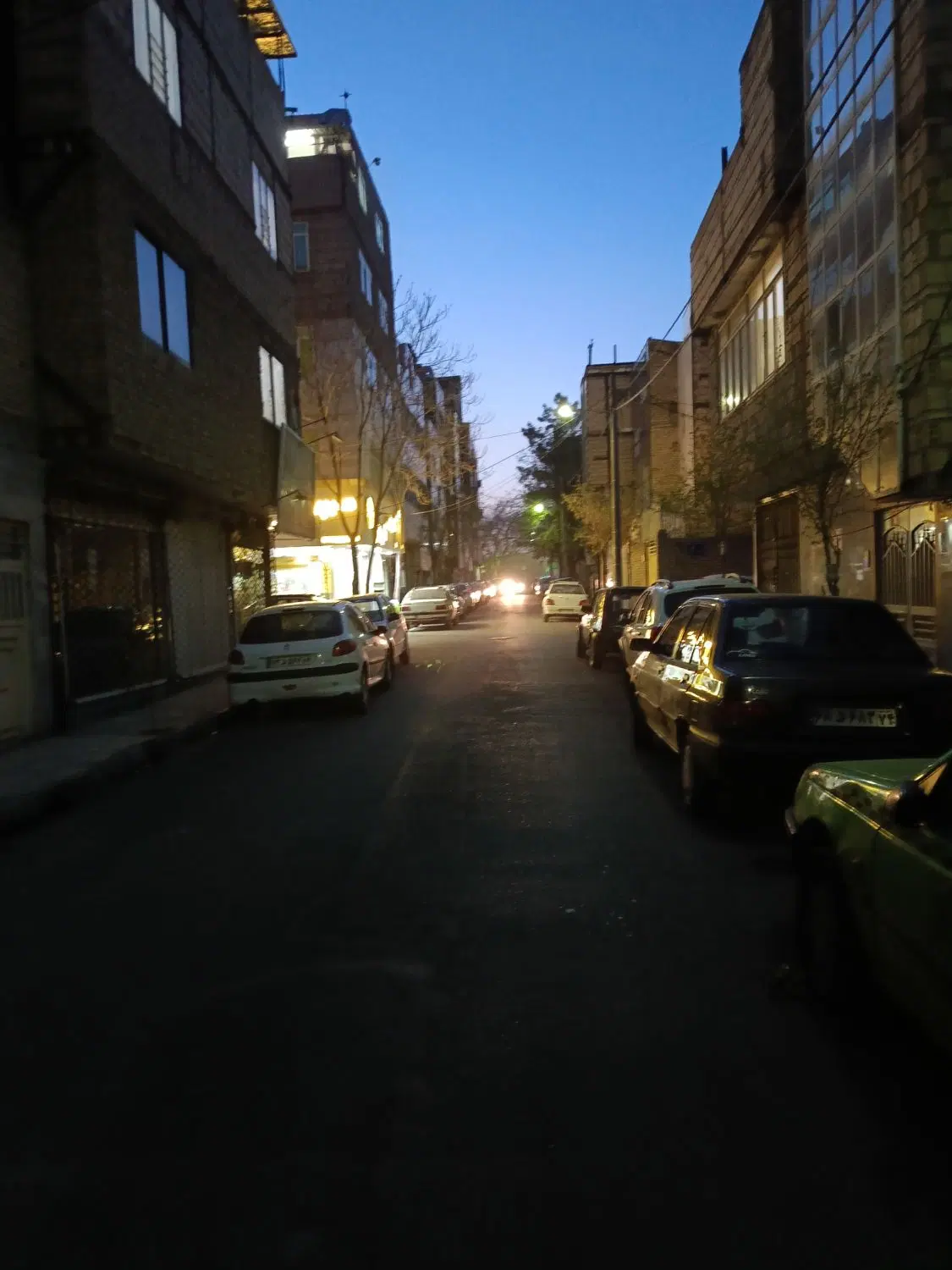 ۵۵متر آپارتمان حاشیه آزاده نهضت با پارکینگ