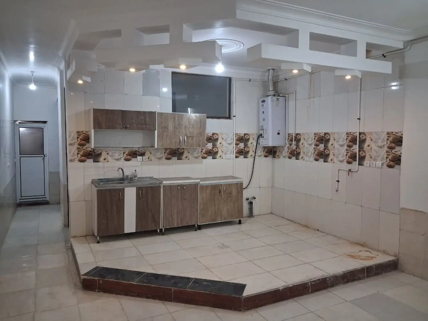 ویلایی ۱۴۰ متری سرآسیابفرسنگی