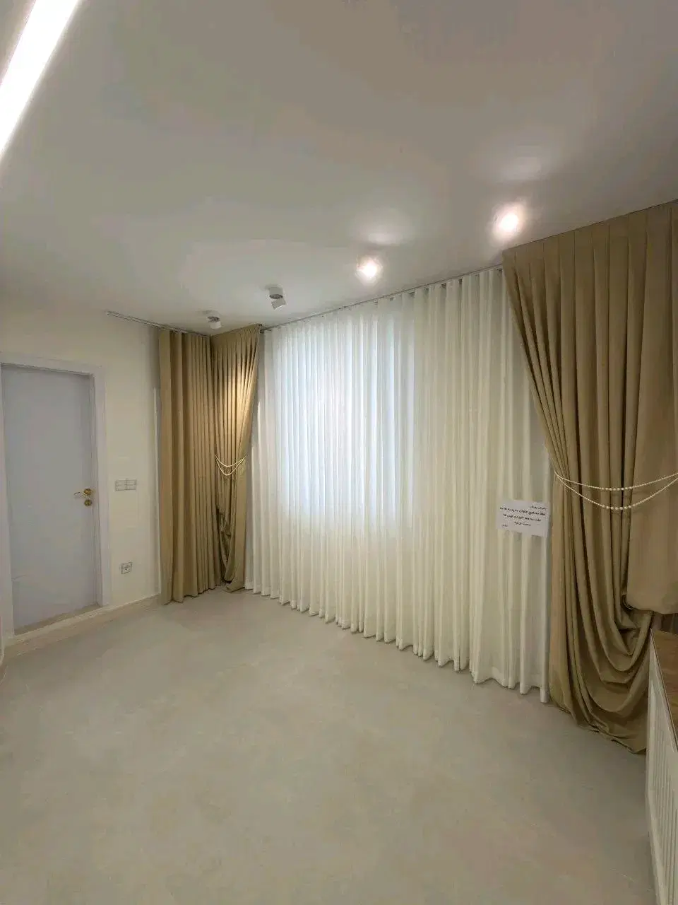 ۶۶متردوخواب_سالن پرده خور_طبقه۲_سندتکبرگ_۱۶۰۰وام
