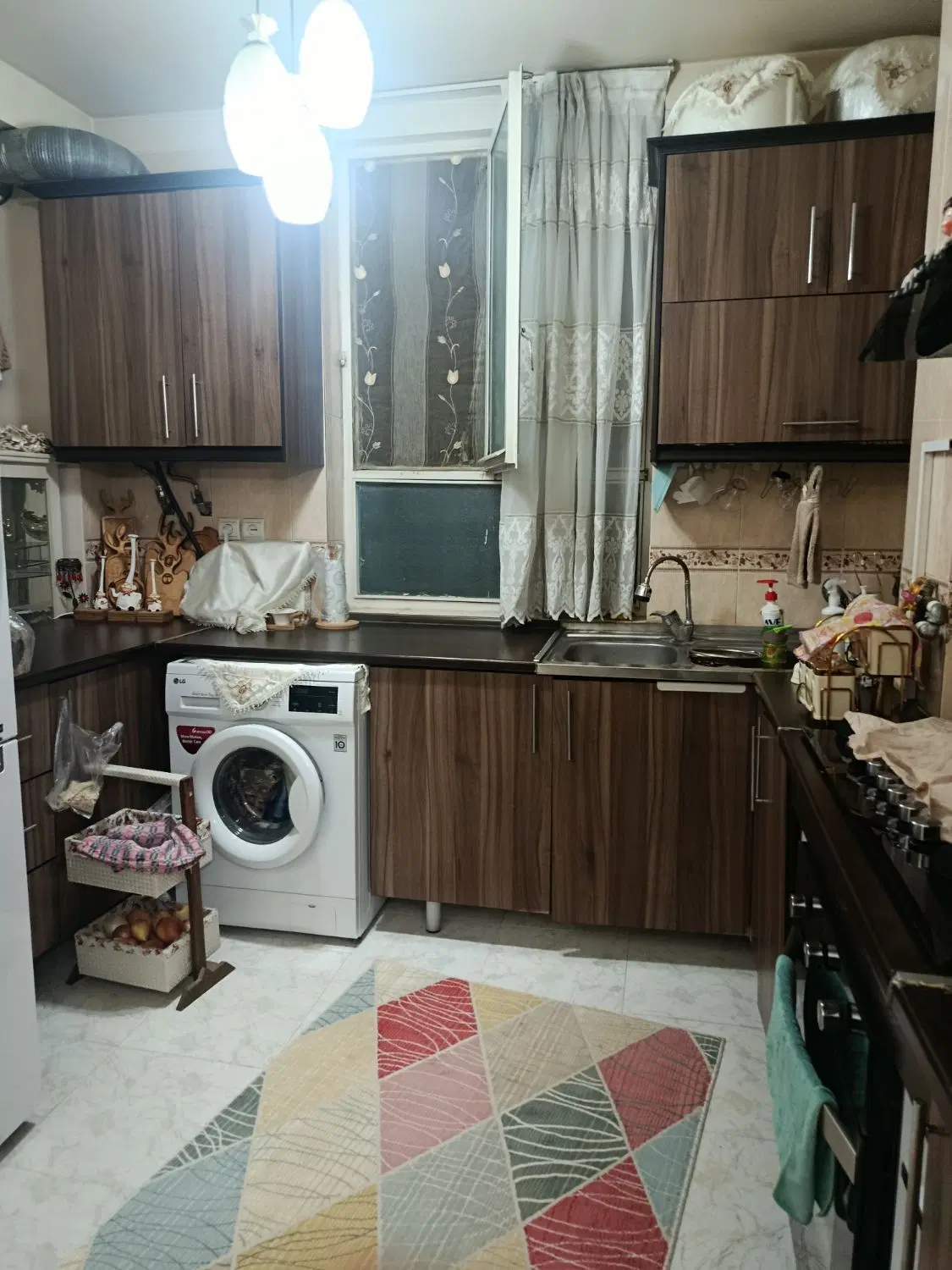 ۴۳متر ده ساله با آسانسور طبقه سوم