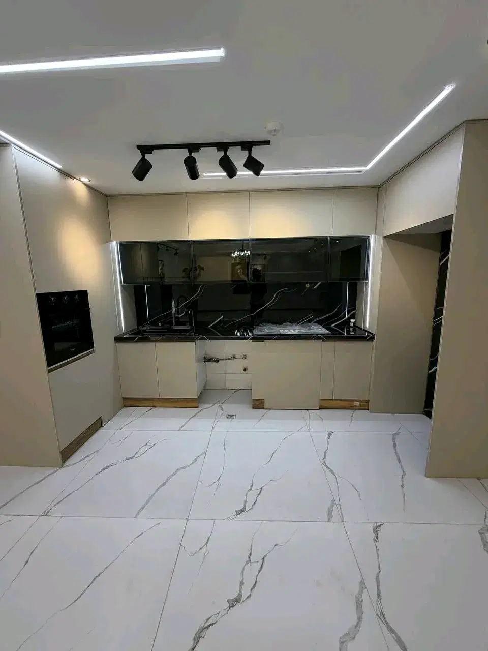 ۷۳متردوخواب_روبنما_کم واحد_پارکینگ انباری سندی