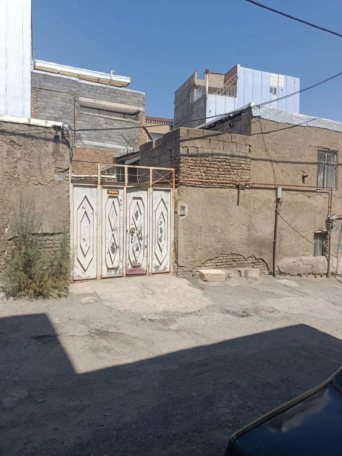 فروش خانه ویلایی 200متری خ گلشن