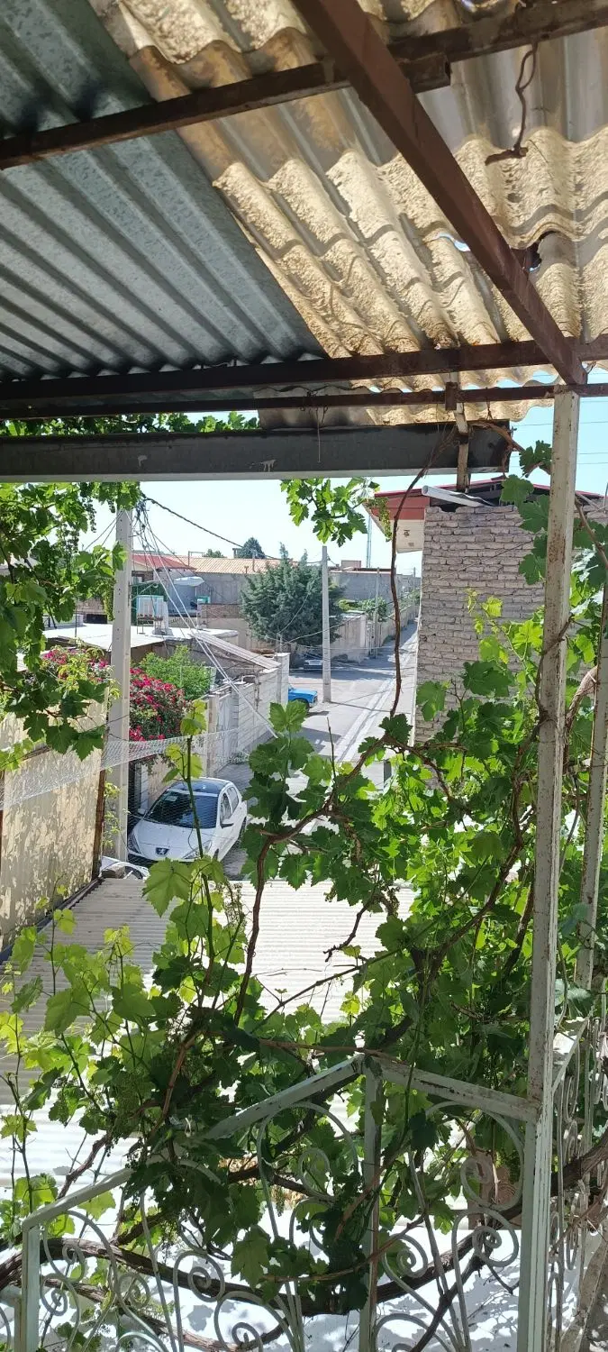 خانه ای ویلایی در چهارباغ