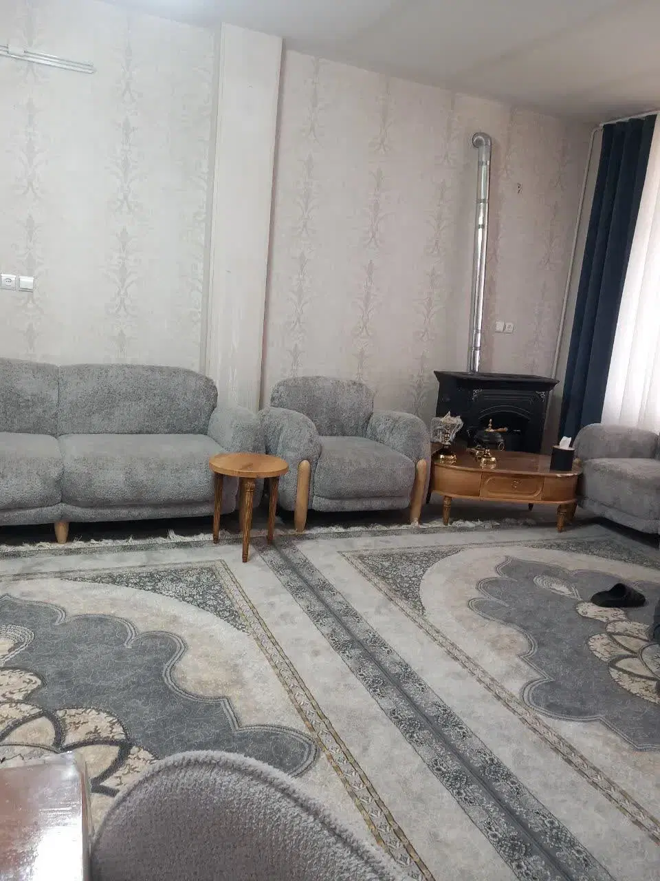 خانه85متری  حیاط خلوت در حافظ خ مظفر سلیمیان ظفر4