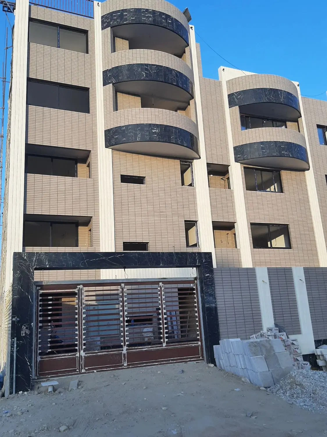 اپارتمان سیمرغ