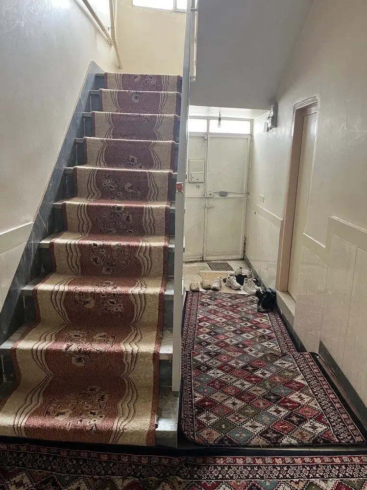فروش ساختمان مسکونی دو طبقه بازسازی شده