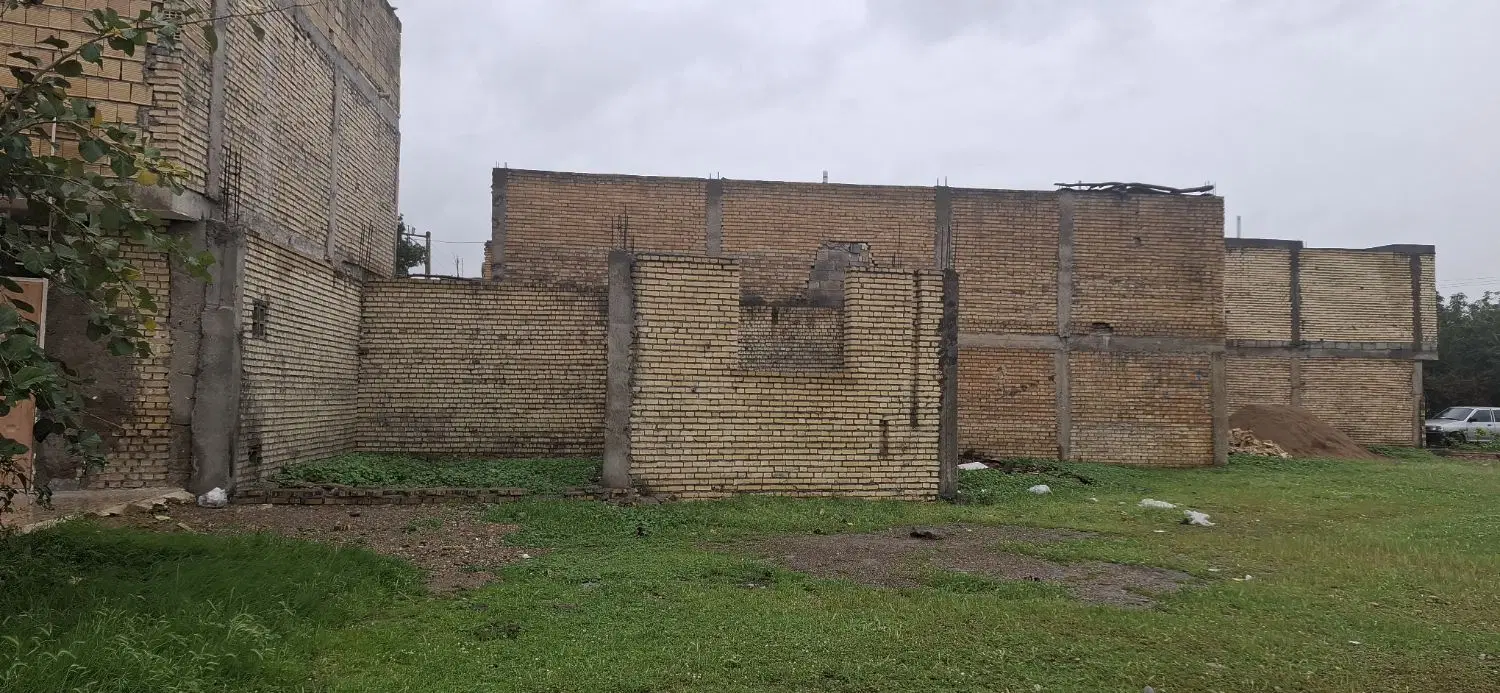 زمین حدود ۶۲ زیباشهر