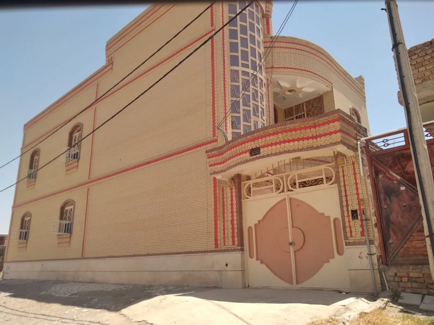 دوطبقه زیباشهر