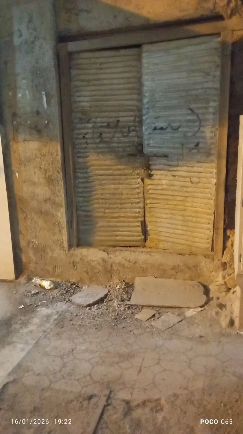 مغازه 18 متری تجاری