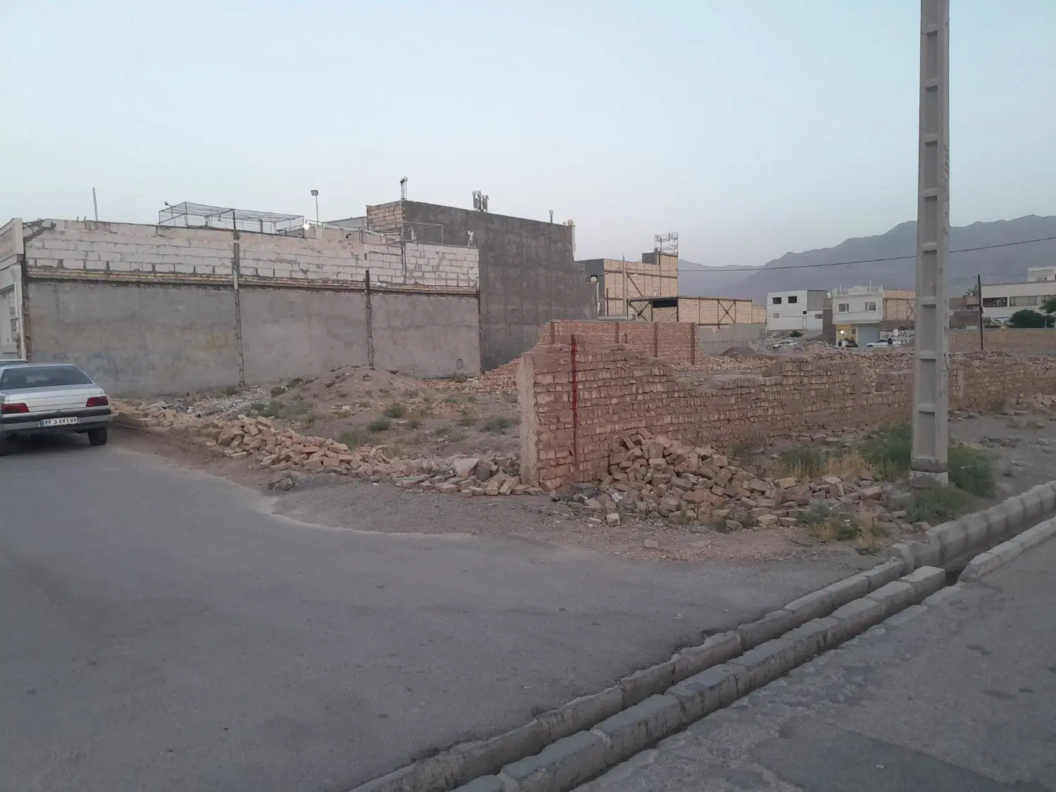 حاشیه توحید حاجی اباد