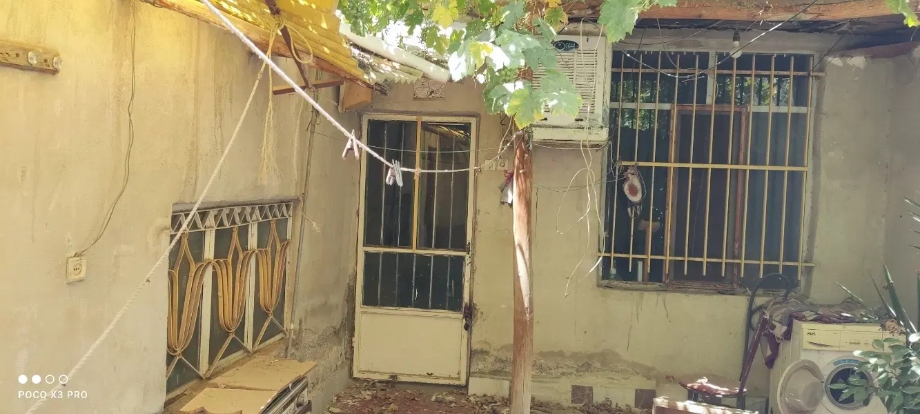 کلنگی ۹۰ متر فروشی