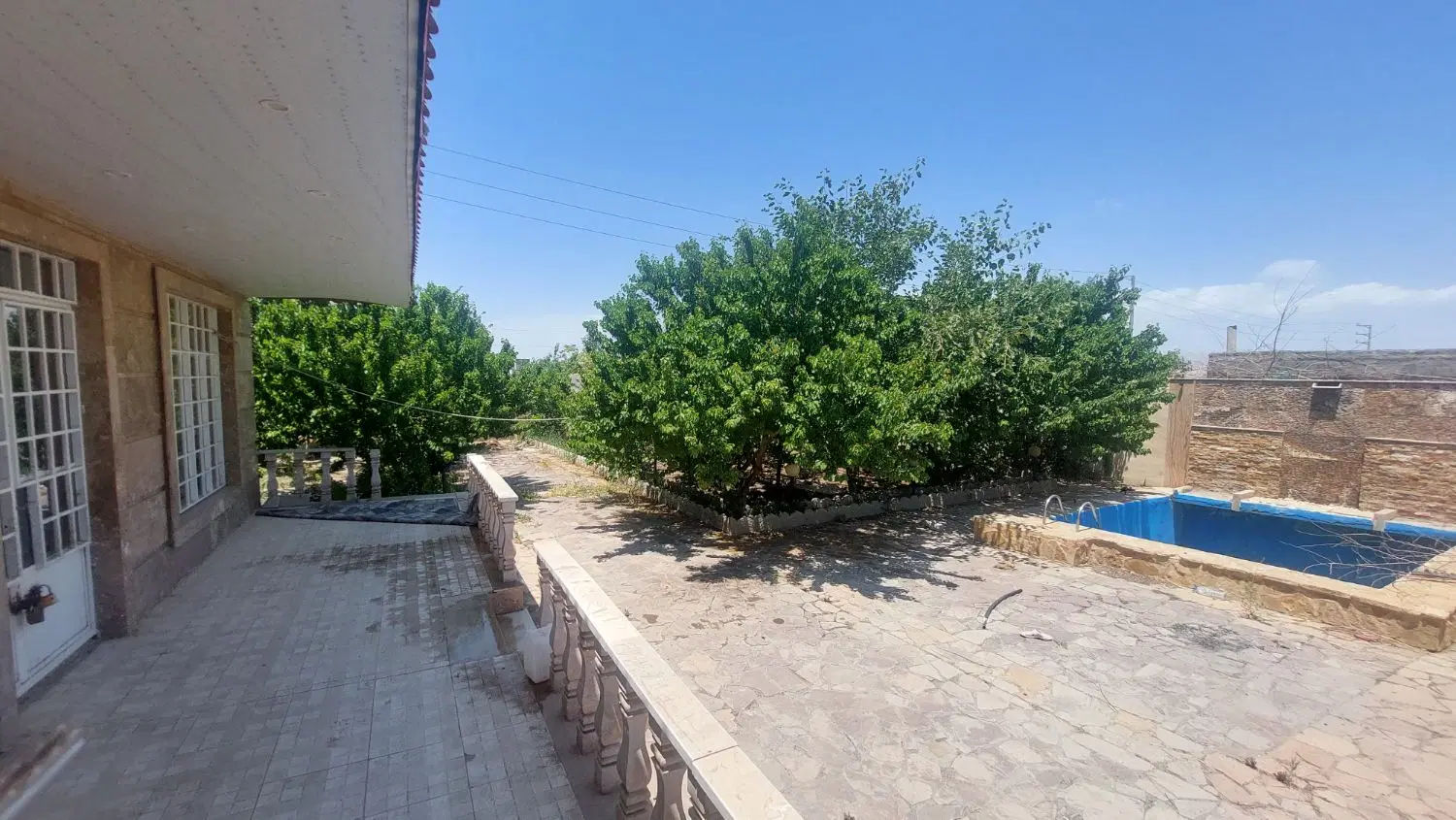 ویلا باغ ۶۵۰متری