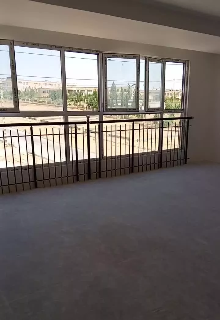 ۱۴۵متر_سه خواب بزرگ_ نزدیک به امکانات رفاهی_تاپ
