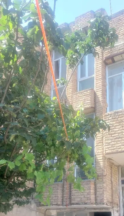خانه ۳طبقه با وروودی جداگانه دوبر(شرق غرب)
