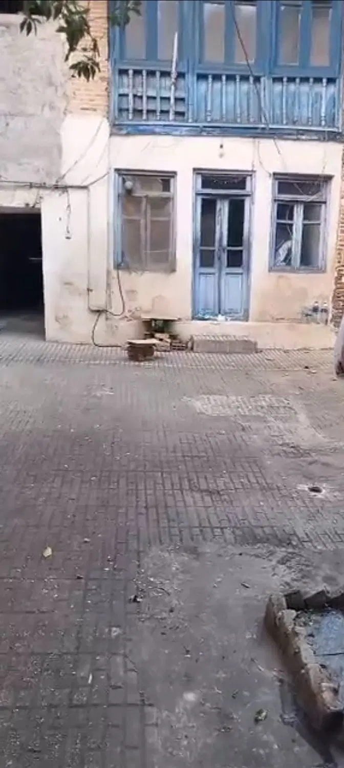 فروش خانه کلنگی با متراژ ۱۱۰ متر مربع