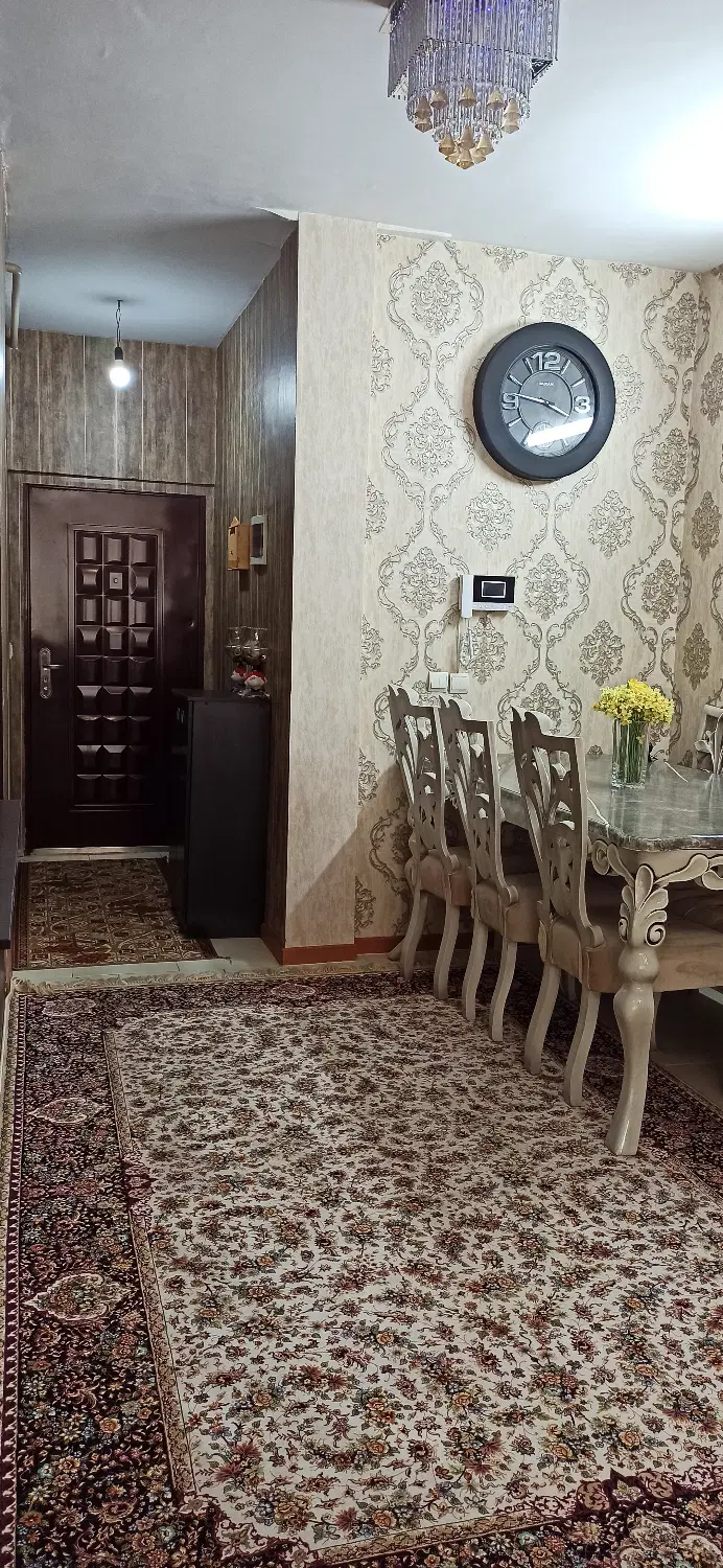 آپارتمان خوش‌نقشه و کم‌نظیر در گلستان مهرگان