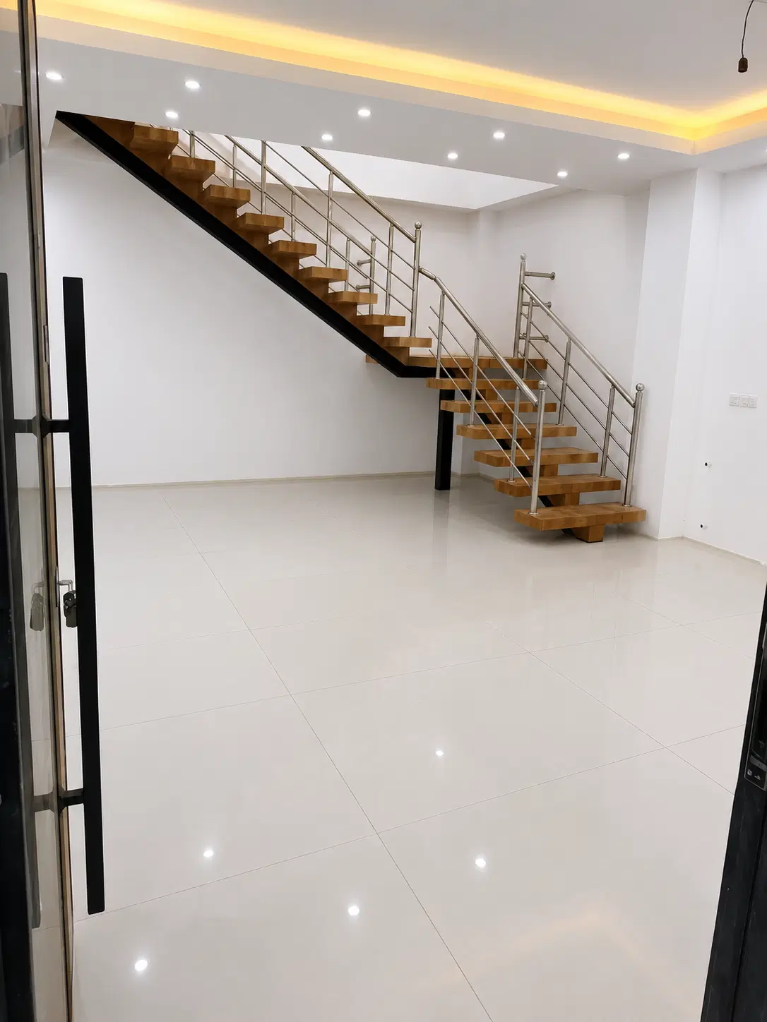 ویلای دوبلکس لاکچری ومدرن محمودآباد