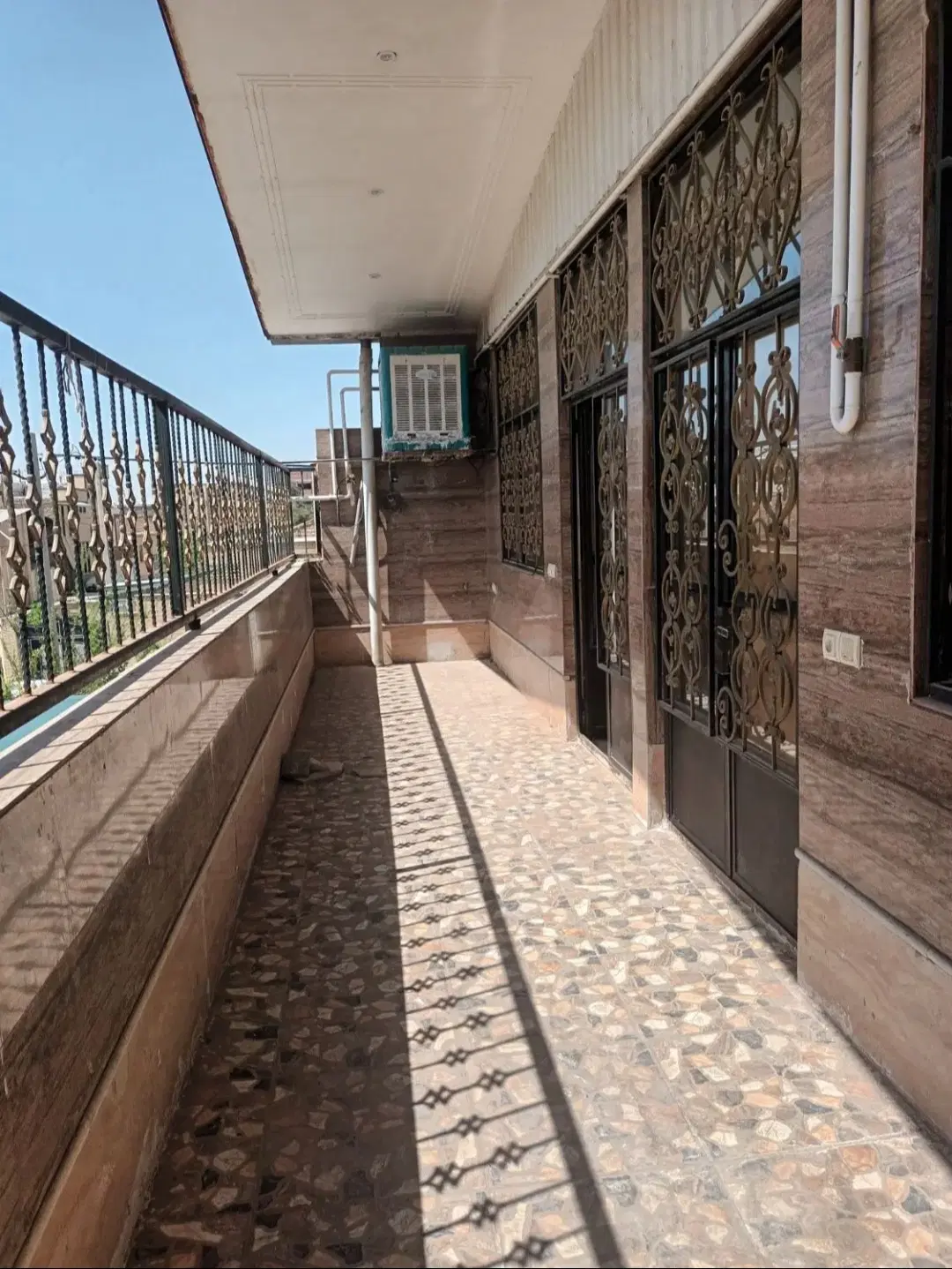 ۹۵متر جمهوری هوانیروز غدیر ۲  یاس  ورودی مستقل