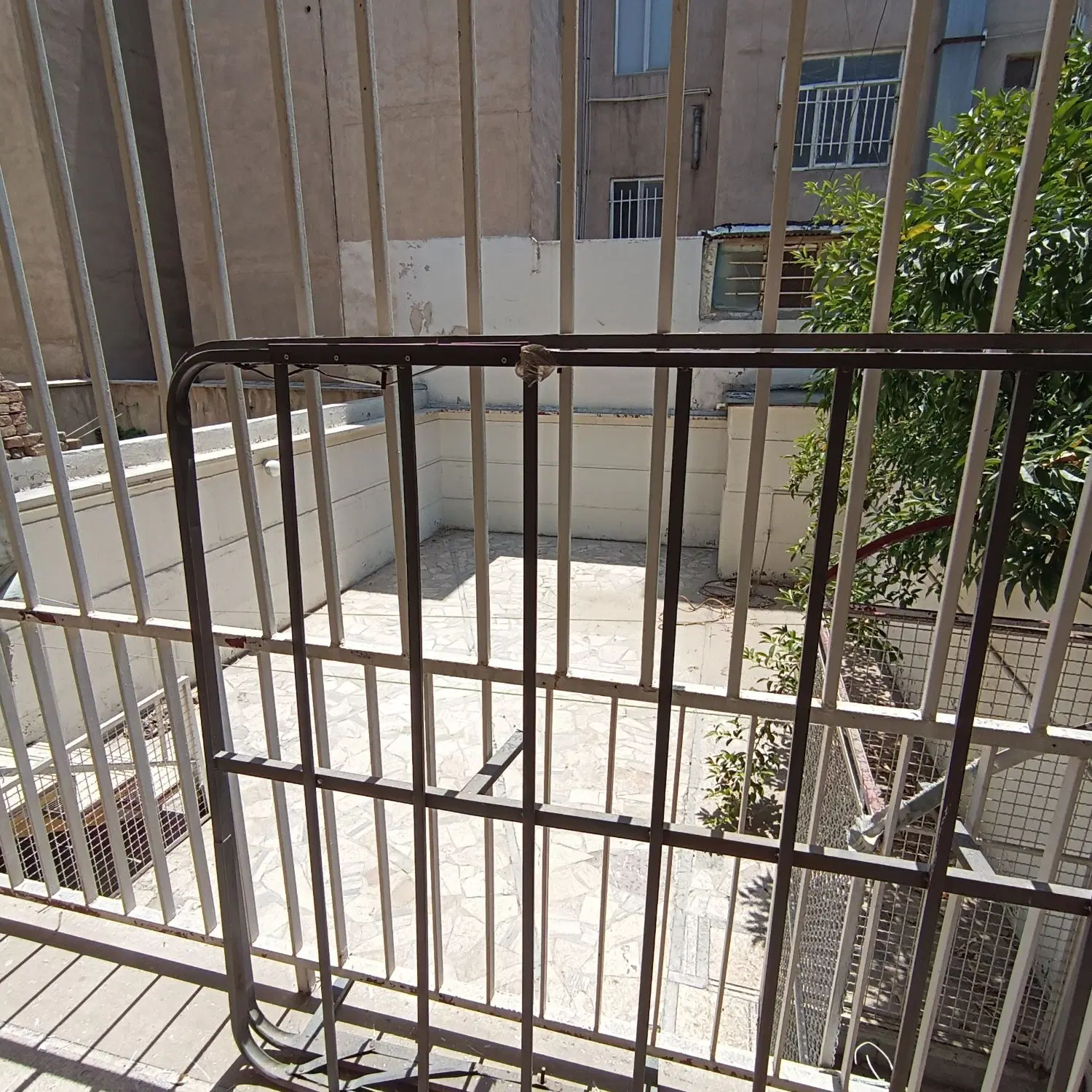 ۱۳۲متر_جنوبی_قابلیت ساخت پنج طبقه مسکونی