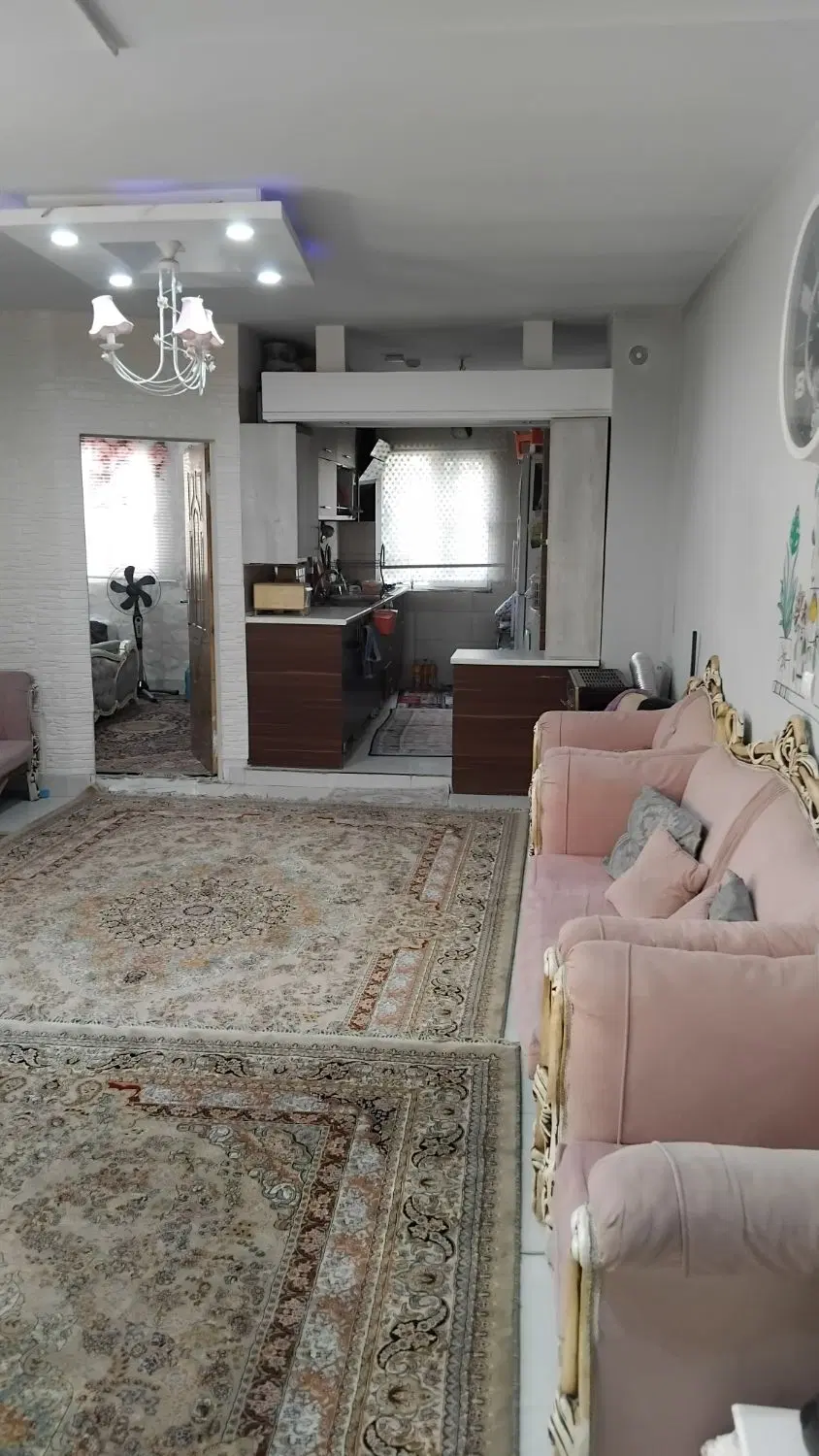 آپارتمان ۶۴متری فوق العاده شیک و تمیز با پارکینگ