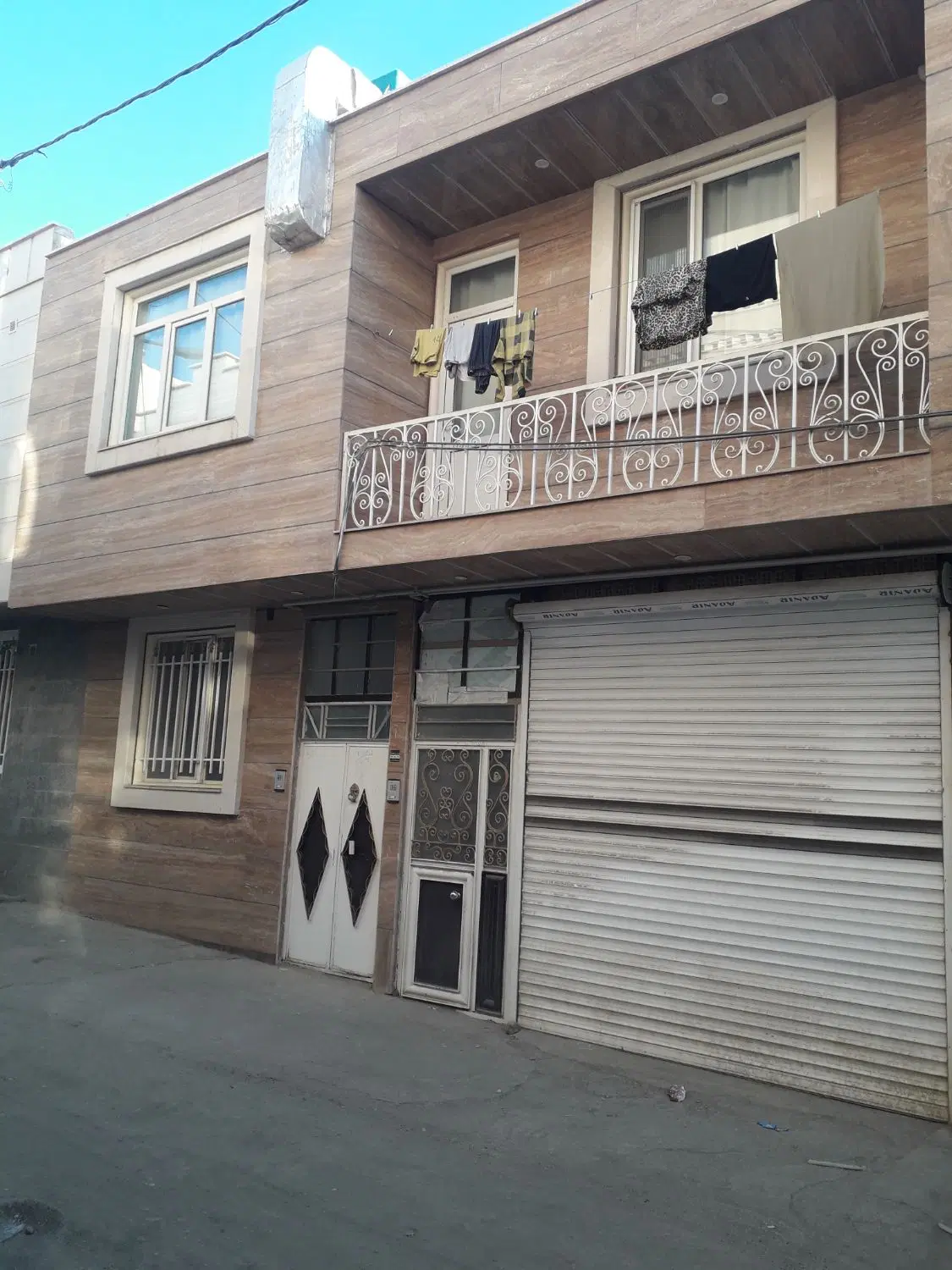 دو طبقه مجزا با پارکینگ