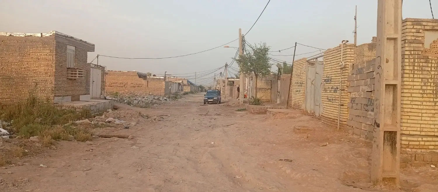 زمین در ‌گلدشت ۳۰۰ متر  معاوزه با ماشین